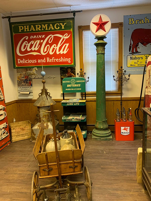 Antique Signs & Advertising
