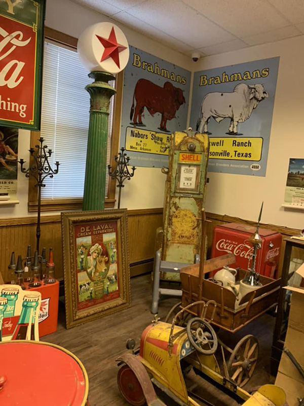 Antique Signs & Advertising